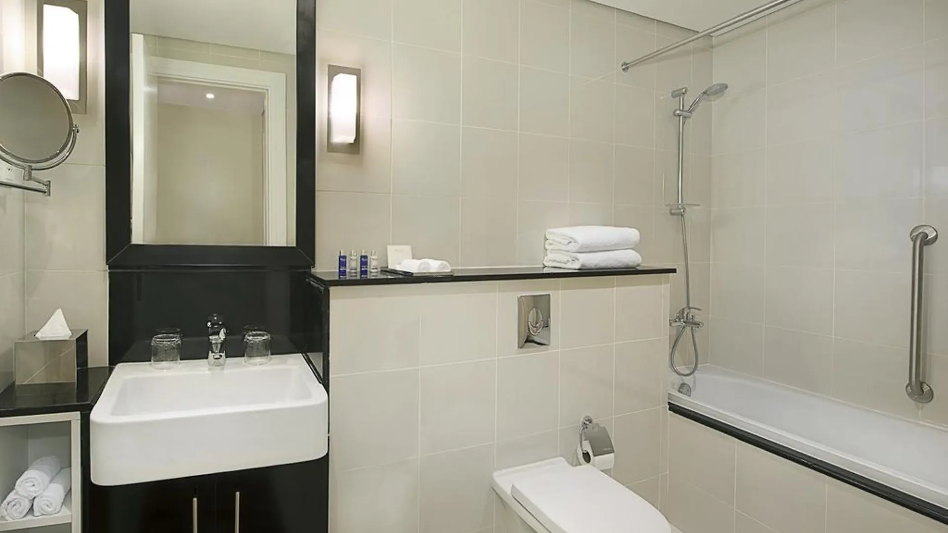 Aparthotel Damac Maison Cour Jardin Dubai