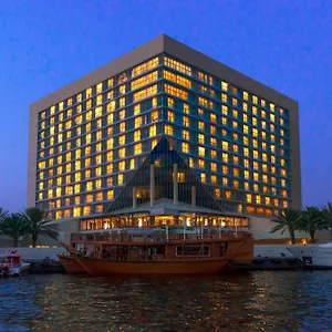 ***** מלון Sheraton Creek & Towers איחוד האמירויות הערביות